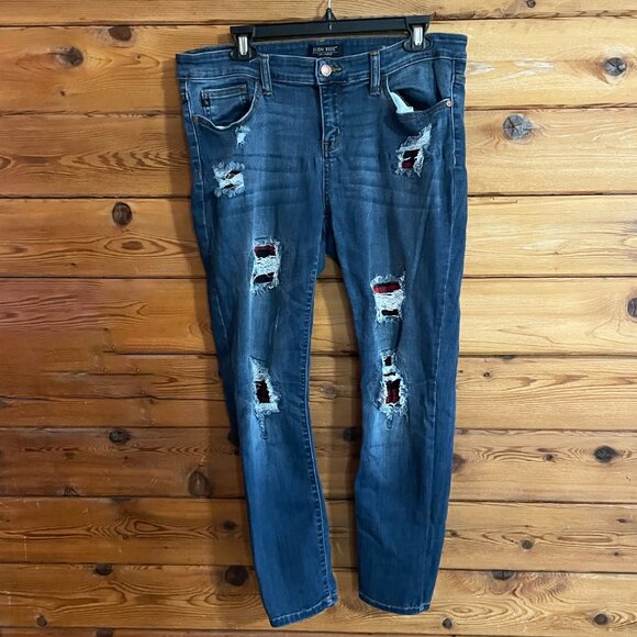 JUDY BLUE Buffalo Plaid Patch Distressed Skinny Jeans Size 32 - Picture 3 of 11